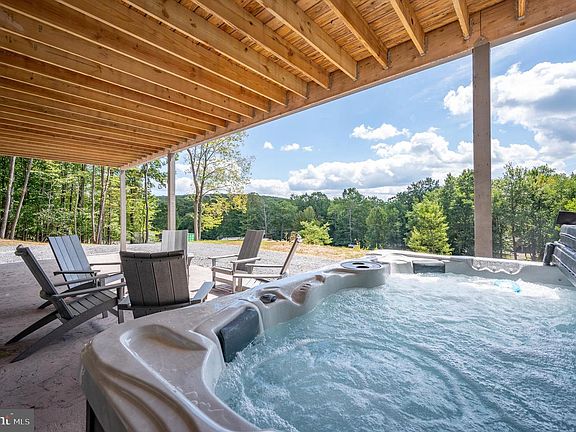 4th image of 2614 Marsh Hill Rd