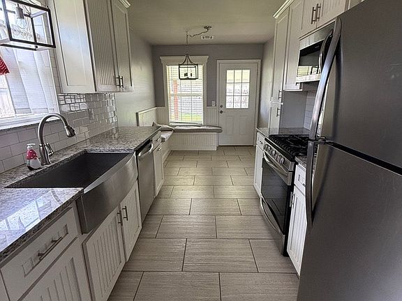 4th image of 1107 Ryan St