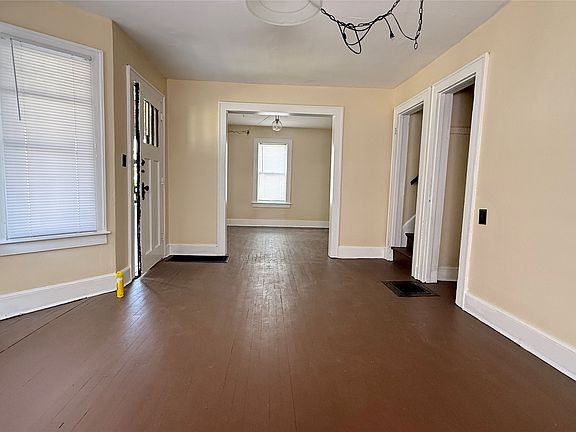 4th image of 61 Elizabeth St