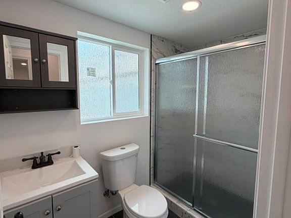 3rd image of 2538 W California St