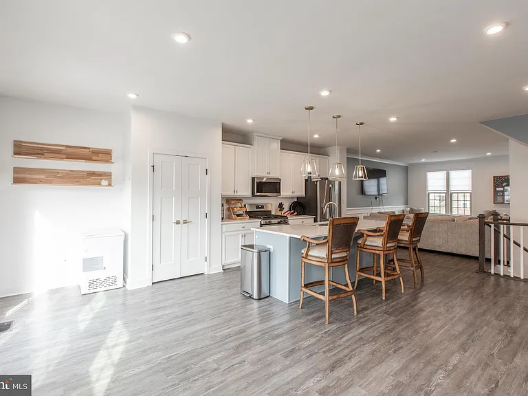 18105 Red Cedar Rd — Photo 12