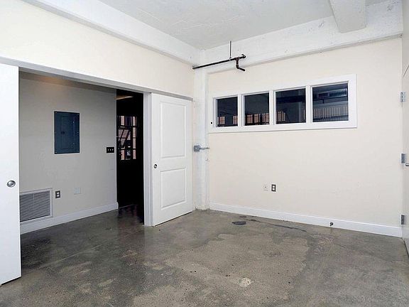 5th image of 1323 Broadway St APT 4A