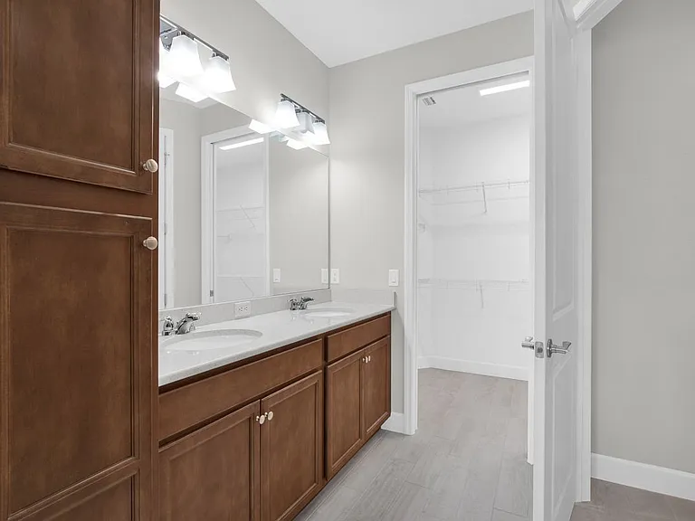 109 Salt Shaker St — Photo 5