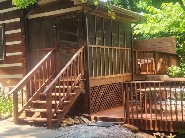 7116 E Lamar Alexander Pkwy, Townsend, TN 37882