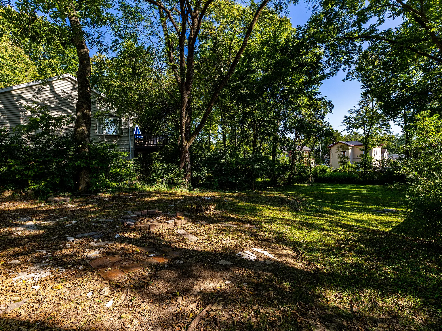 3 bed, 1.5 bath, 1579 sqft, $2,499 — Photo 3