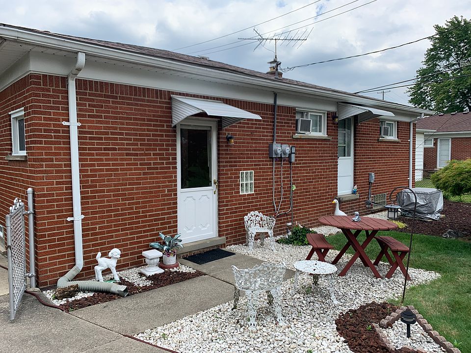 2nd image of 9053 Beech Daly Rd