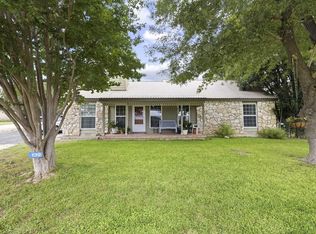 139-143 Eickenroht Rd, Ingram, TX 78025