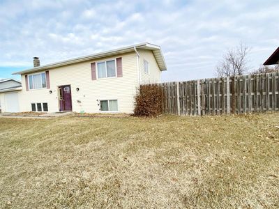 220 Crown Butte Dr, Mandan, ND, 58554