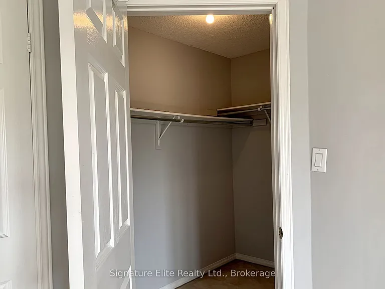 7 Castle Park Blvd — Photo 10
