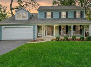 1325 Blanchard St, Downers Grove, IL 60516