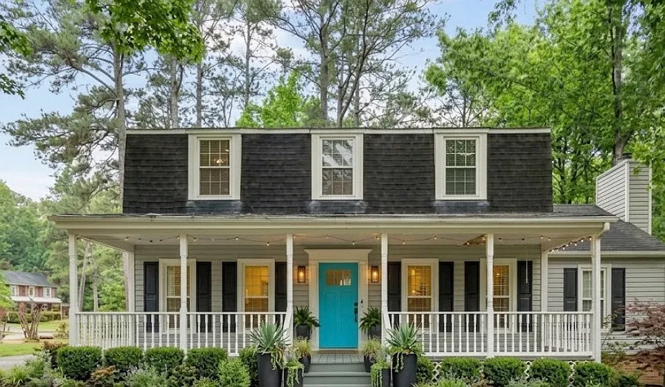 230 Eastman Rd