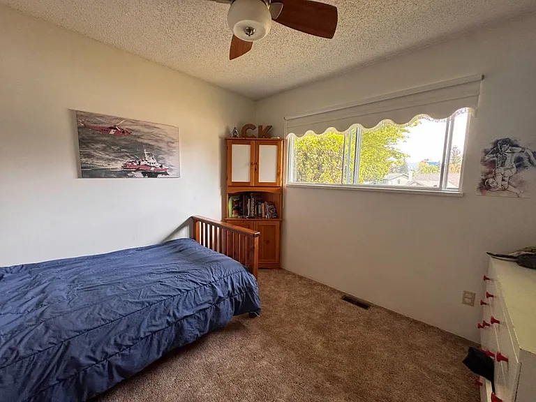 21946 Cliff Pl — Photo 13