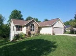 871 Country Club Dr, Howard, OH 43028
