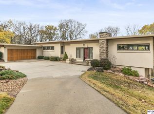 300 Skyline Dr, Elkhorn, NE 68022