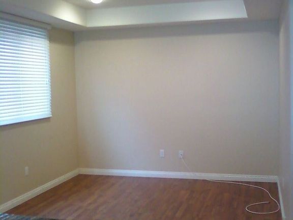 2nd image of 3036 Oliphant St Unit 2