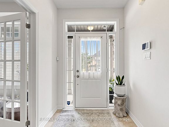 4th image of 951 Larter St