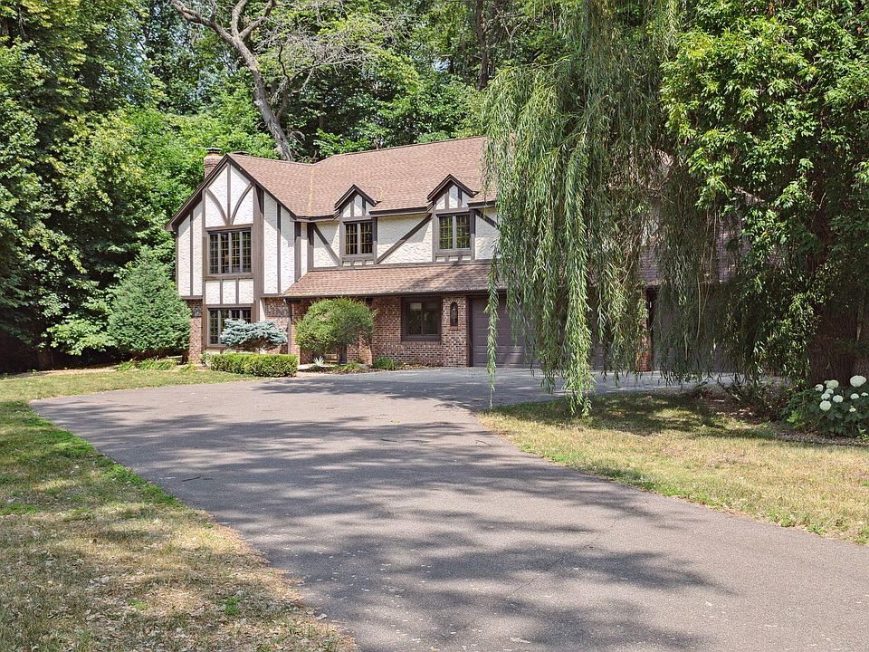 1st image of 5761 Oakview Ln N