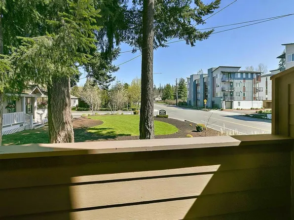 23036 NE 8th St Unit A, Sammamish, WA 98074