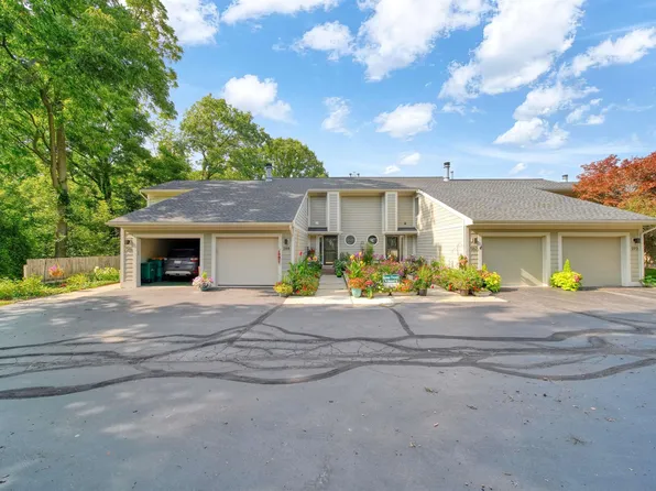 288 Whitlock St, Saline, MI 48176