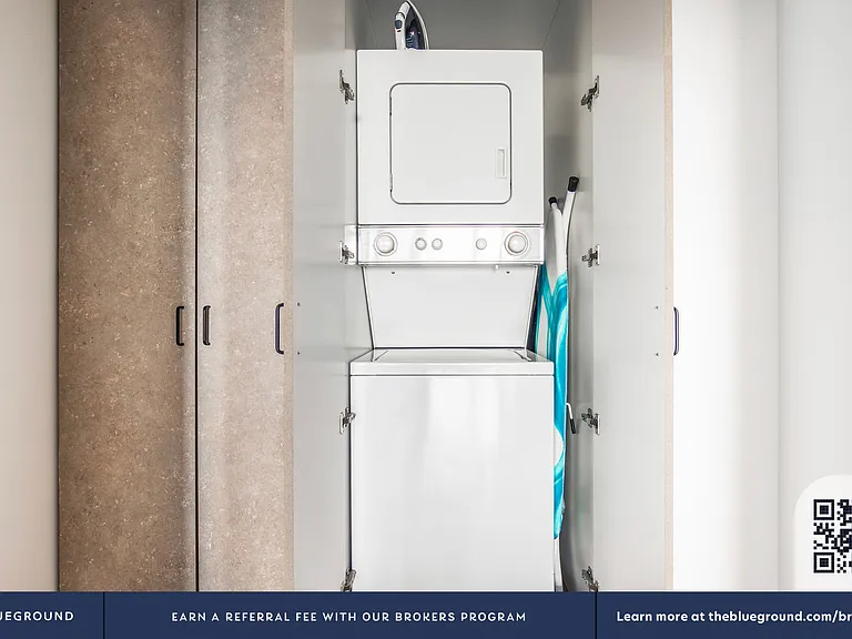 Washer/Dryer in Apartment