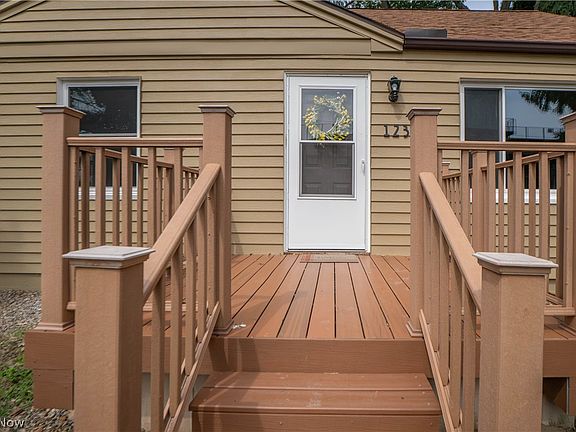 3rd image of 1231 Bordner Ave SW