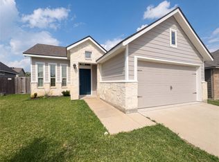 2132 Markley Dr, Bryan, TX 77807