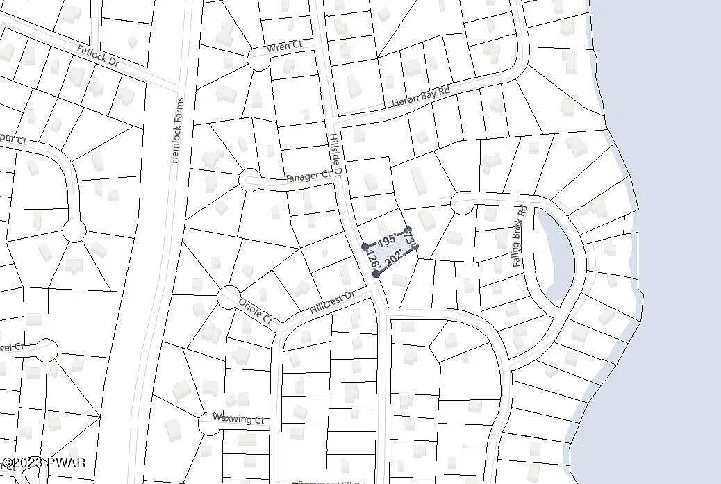 121 Hillside Dr photo 1