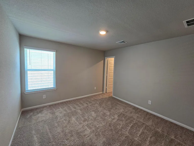 13703 Mariah Dr — Photo 18