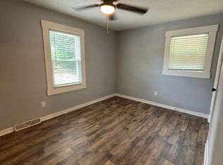 111 Margaret St #5, Pickens, SC 29671