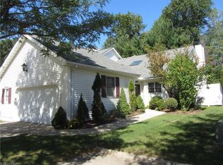 6706 Hidden Lake Trl, Brecksville, OH 44141