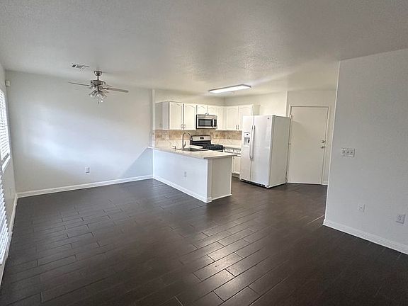 5th image of 1956 Vista Malaga St Unit 102