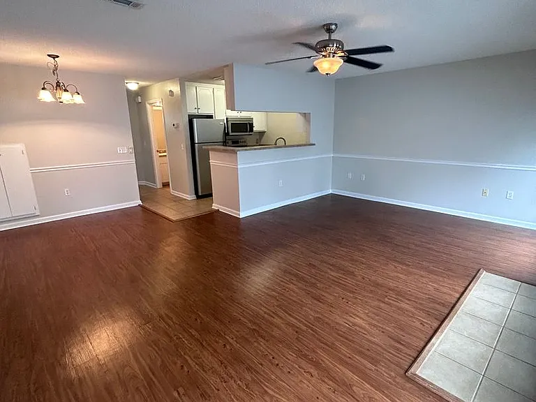 164 N Springview Dr — Photo 7
