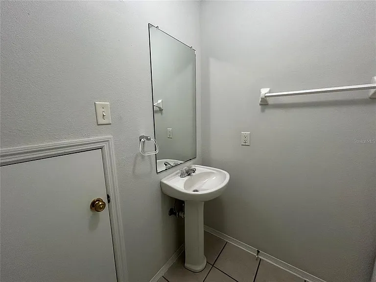 1727 Fluorshire Dr — Photo 20