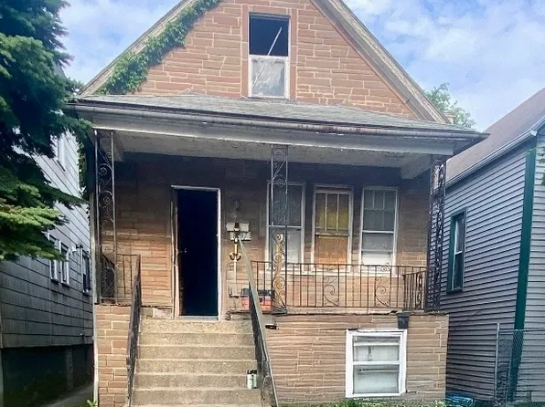 8137 S Coles Ave, Chicago, IL 60617