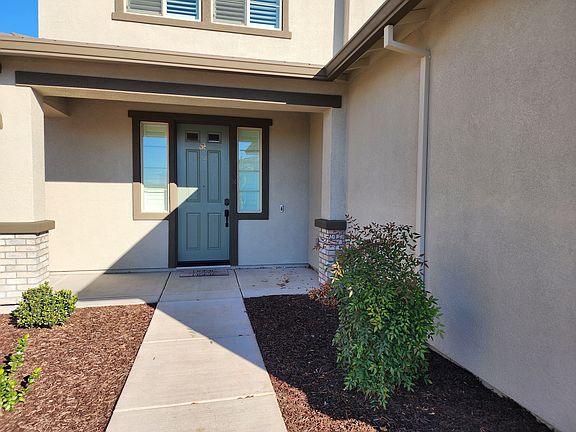 2nd image of 1112 Blue Range Way