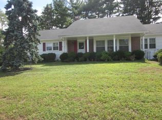 40 Shorebrook Cir, Neptune, NJ 07753