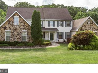 31 Angelica Dr, Avondale, PA 19311
