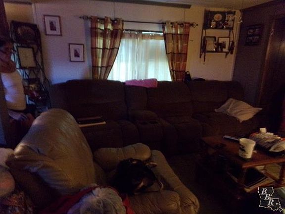 5th image of 5106 Brent St