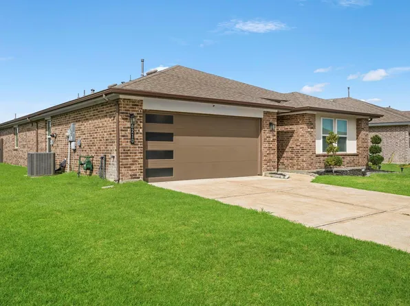 8210 Buck Ln, Rosharon, TX 77583