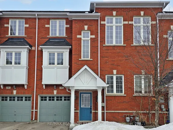 15 Old Colony Rd #84, Richmond Hill, ON L4E 4L5