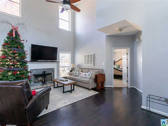 3rd image of 3535 Stonecreek Pl