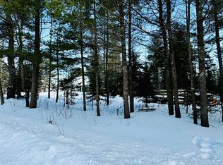 4 Forge Rd, Negaunee, MI 49866