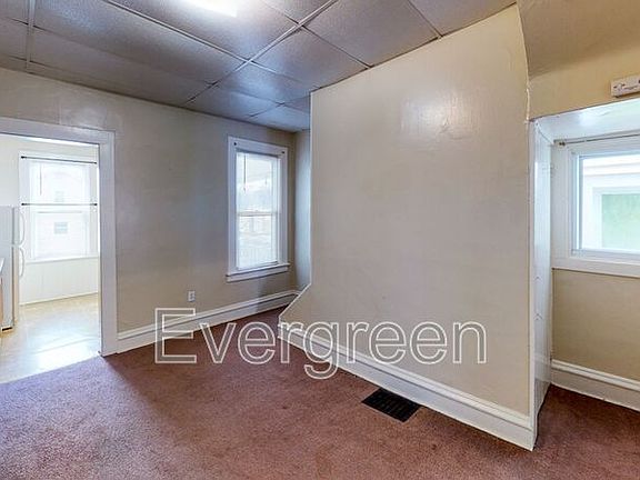 5th image of 336 North Rd