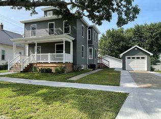 1612 Smith St, Burlington, IA