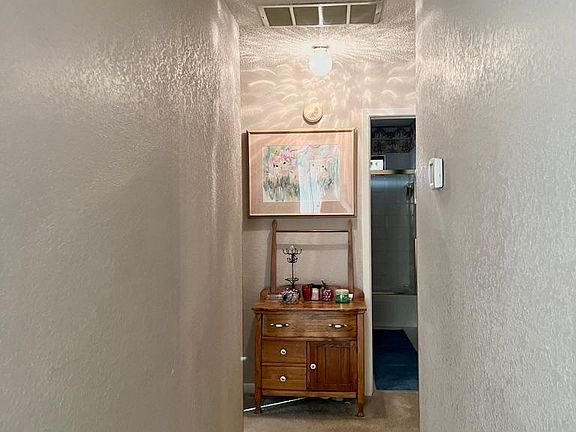 3rd image of 1007 Milby Oaks Cir
