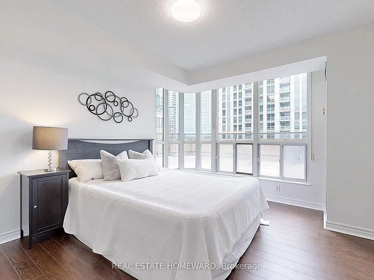 750 Bay St #2307 — Photo 17