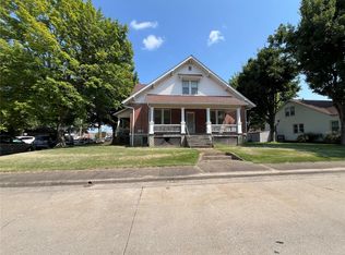 3 N Spring St, Perryville, MO 63775