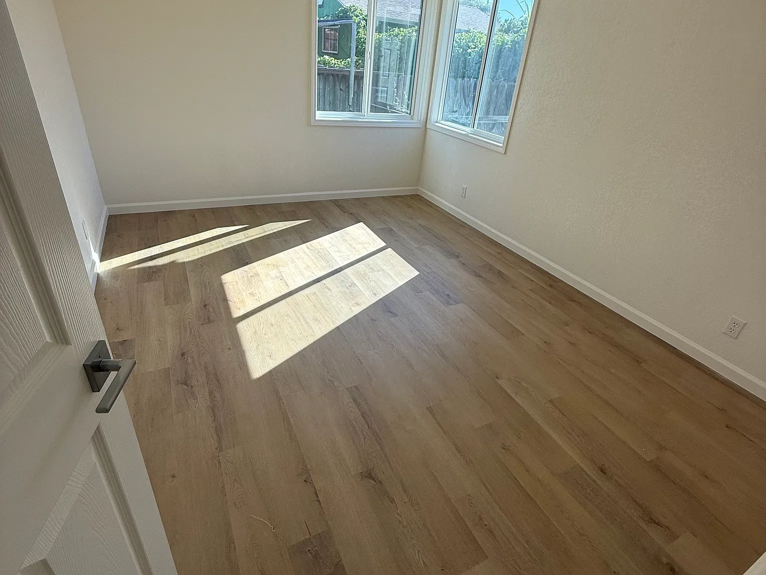 3 bed, 1123 sqft, $3,500 — Photo 4