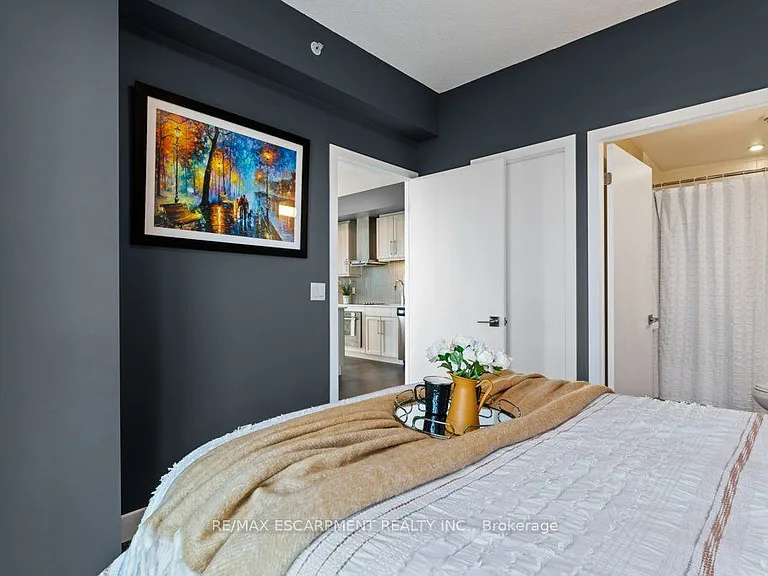 2087 Fairview St #1304 — Photo 29