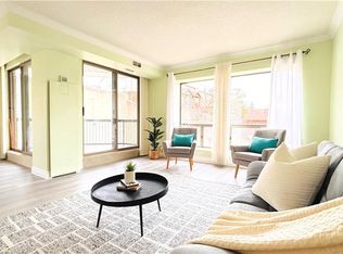 300 Keats Way #207, Waterloo, ON